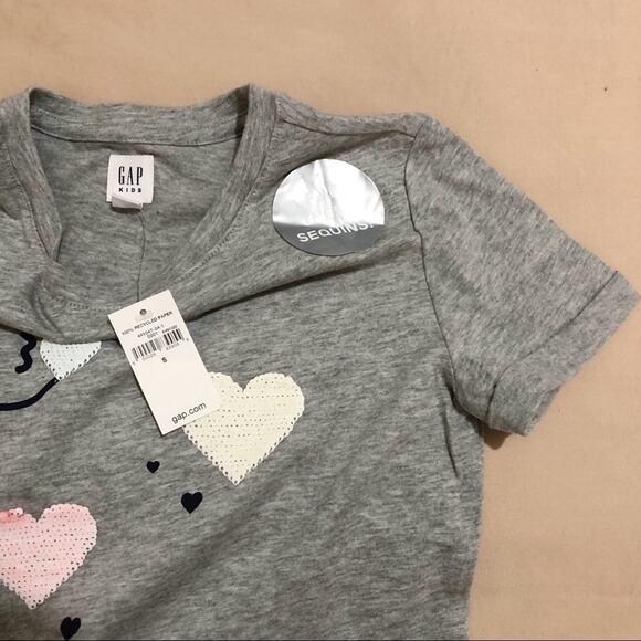 NWT Gap Size Small Gray Emoji Flip Sequin Tee Shirt - Picture 3 of 5